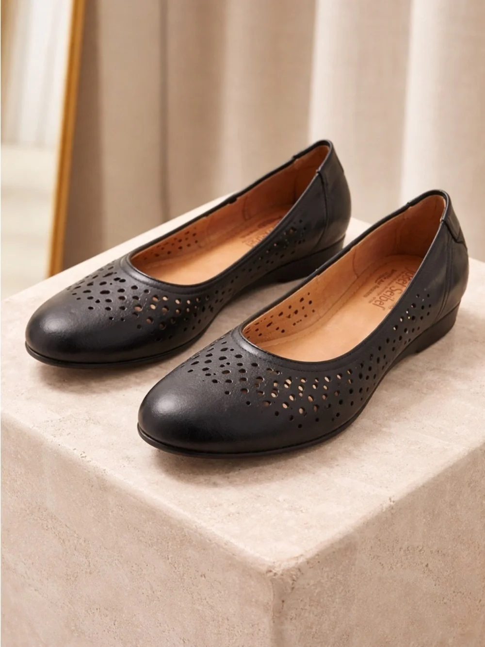 NIB Josef Seibel Women’s Pippa 29 Black Leather Ballet Flat - Size 6.5